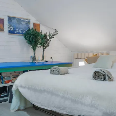 Holiday home Monet Garden Retreat