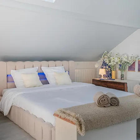 Holiday home Monet Garden Retreat *